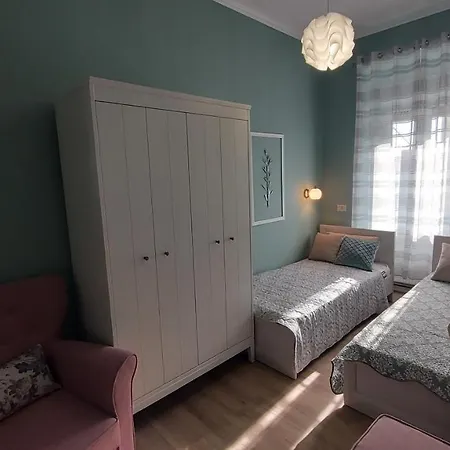 Apartman Center Free Parking In Private Garage * 풀라