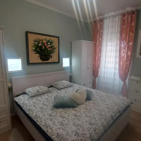 Apartman Center Free Parking In Private Garage * 풀라